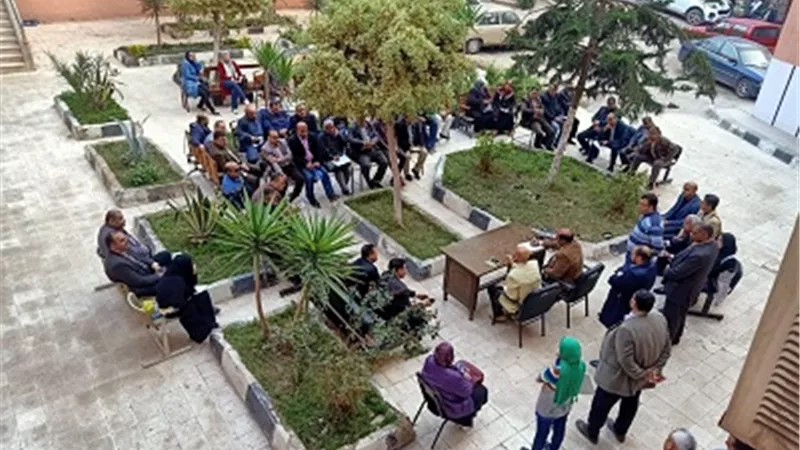 مسعود يجتمع بمديري الإدارات الصحية والمستشفيات فى الهواء الطلق