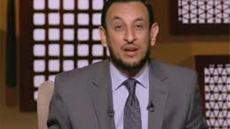 رمضان عبد المعز: غلق صحن الطواف بالكعبة ليس من علامات الساعة