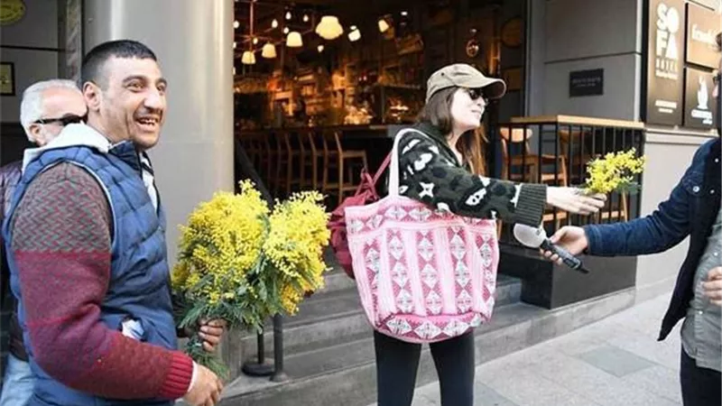 نجمة حريم السلطان تتعرض لموقف محرج .. صور