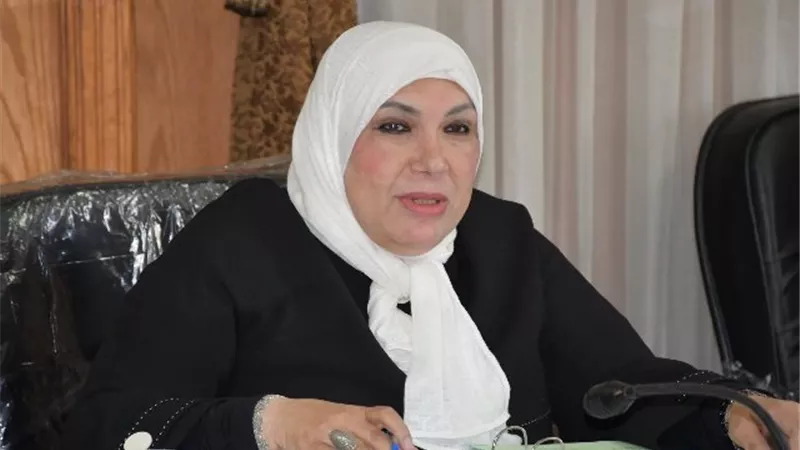 رئيس جامعة القناة : ملتزمون بقرار رئيس الوزراء وننفذ خطة التعليم عن بعد