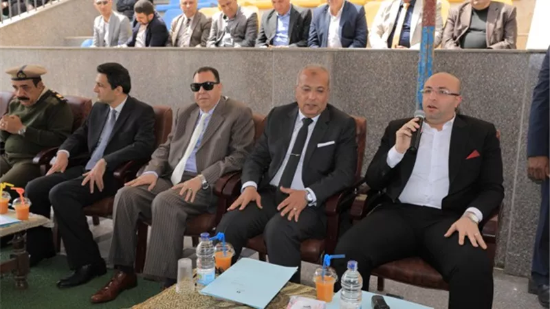 محافظ بني سويف ومدير الأمن يشهدان قرعة الحج