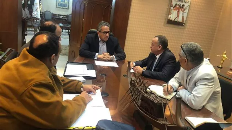 العناني : مستمرون في ترتيب البيت من الداخل وافتتاح مشروعاتنا بأوقاتها