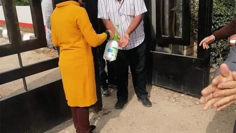 منشآت العاشر من رمضان تعقم نفسها وزائريها مع نشر الإرشادات لمواجهة 