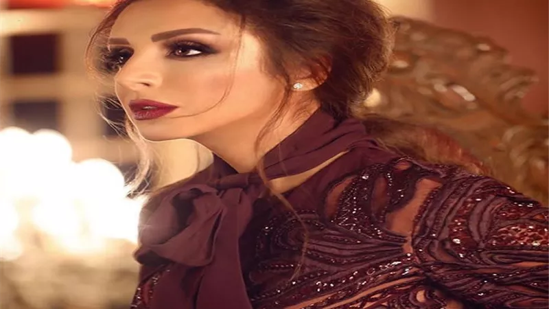 إطلالة ساحرة وظهور متألق للفنانة أنغام