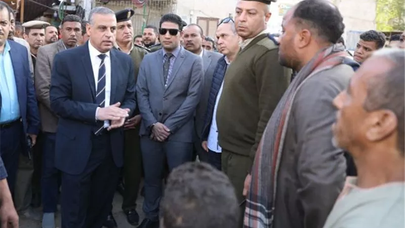 محافظ سوهاج يتفقد سوق مدينة ناصر تمهيدا لنقله خارج الكتلة السكنية..صور