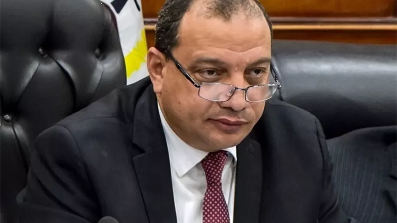 مكافاه ماليه للعاملين بالمستشفى والأمن الإداري بجامعة بنى سويف