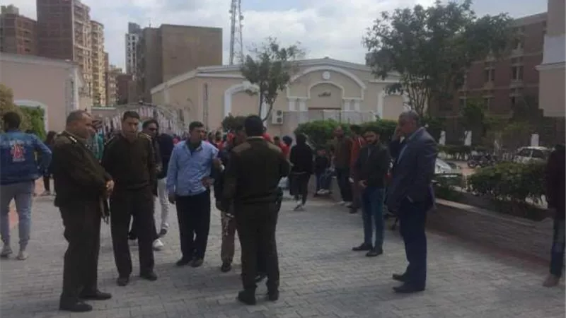 رئيس مدينة الزقازيق يخلى قاعة أفراح من المدعوين والعاملين بها
