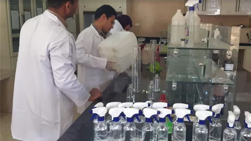 مستلزمات وقائية ومطهرات كحولية بشركة مياه الأقصر