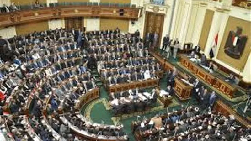 مجلس النواب يمنح الفئات الأولي بالرعاية إجازة إستثنائية لمدة أسبوعين