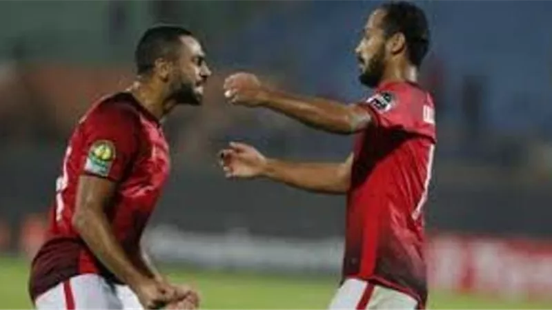 الاهلى ينهى جالة الجدل ويجدد لرباعى الفريق