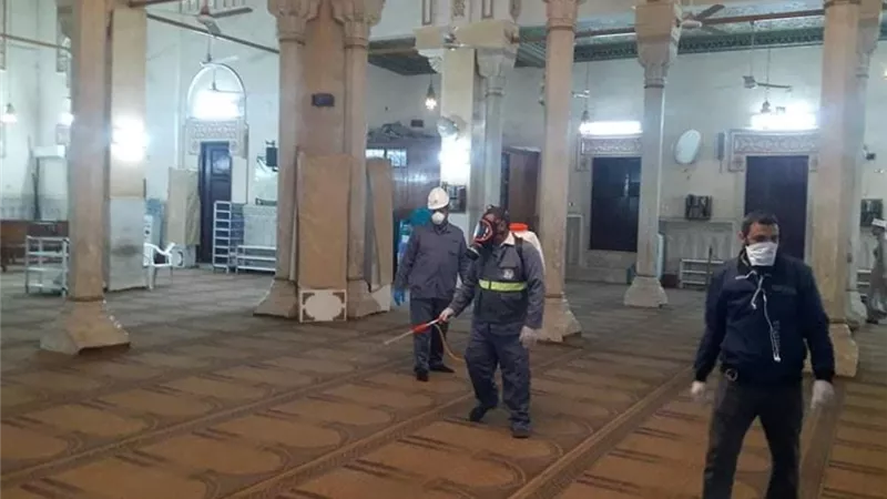 مياه المنيا تطلق مبادرة لتعقيم المساجد والكنائس داخل المحافظة