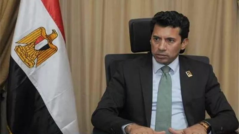 اشرف صبحى يشكر رؤساء الهيئات الرياضية والشبابية