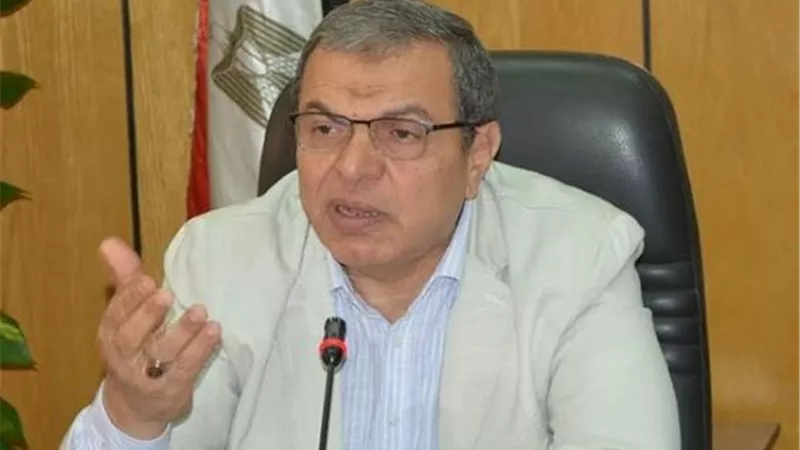 القوي العاملة تخصص تليفون لاستفسارات العمالة غير المنتظمة علي الواتس أب