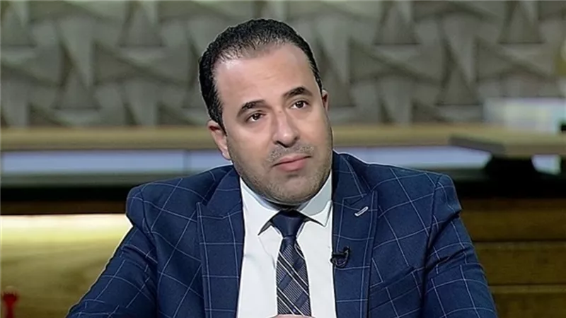 أحمد بدوي: العالم يمر بأزمة عالمية وليس هناك غير التضامن الكامل للخروج منها