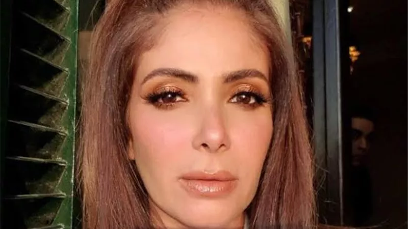 بالفيديو: منى زكي تدعم 80 أسرة فقيرة بسبب كورونا