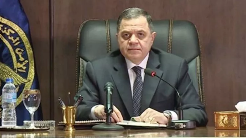 وزير الداخلية يهنئ الرئيس السيسى بذكرى الإسراء والمعراج
