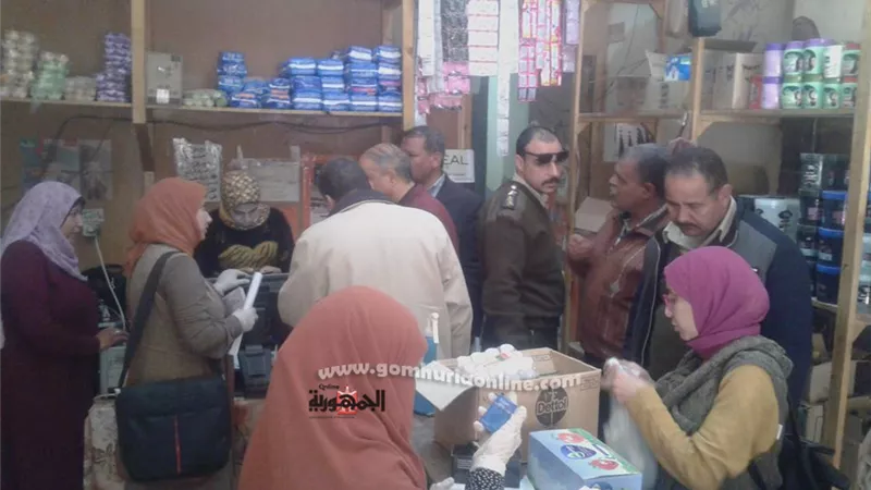 بالصور.. حملة تفتيش علي محال المسلتزمات الطبية بأسيوط