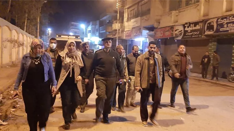 أبو ليمون : يؤكد تنفيذ قرار غلق المطاعم والمقاهي ويشيد بوعى المنايفة