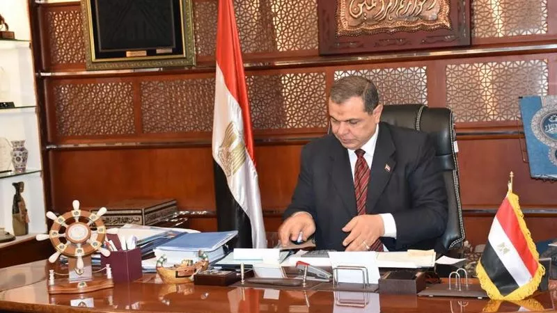 بعد انتشار كورونا.. سعفان يتلقى تقارير عن أحوال المصريين بالخارج