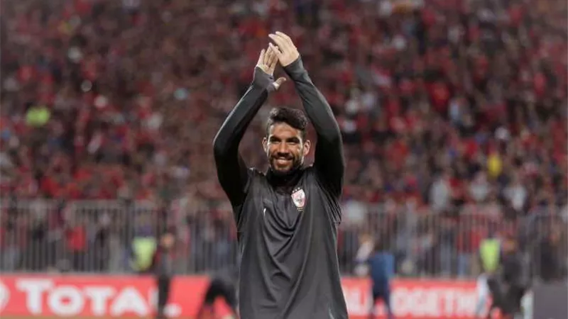 الأهلي يوافق على رحيل إكرامي