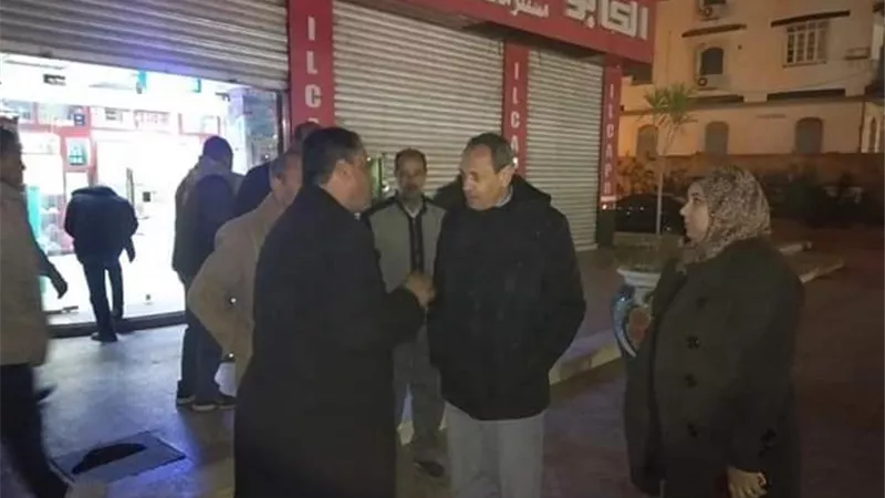 السكرتير العام يتابع تنفيذ قرار رئيس الوزراء إغلاق المقاهي والمطاعم بالسويس