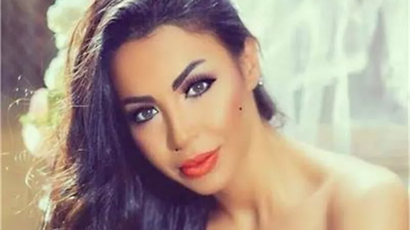 دوللي شاهين تهدي امهات مصر اغنية 