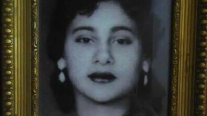 رسالة حزينة من بدرية طلبه إلى والدتها فى عيد الام ..صورة