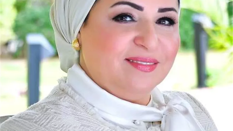 انتصار السيسي: تحية لكل أم منبع الحكمة والكفاح والتضحية في عيدها