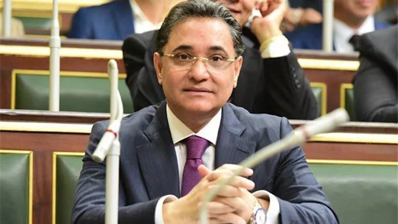 عبدالرحيم علي يناشد وزيرالعدل تعليق العمل بمكاتب الشهر العقاري بسبب كورونا
