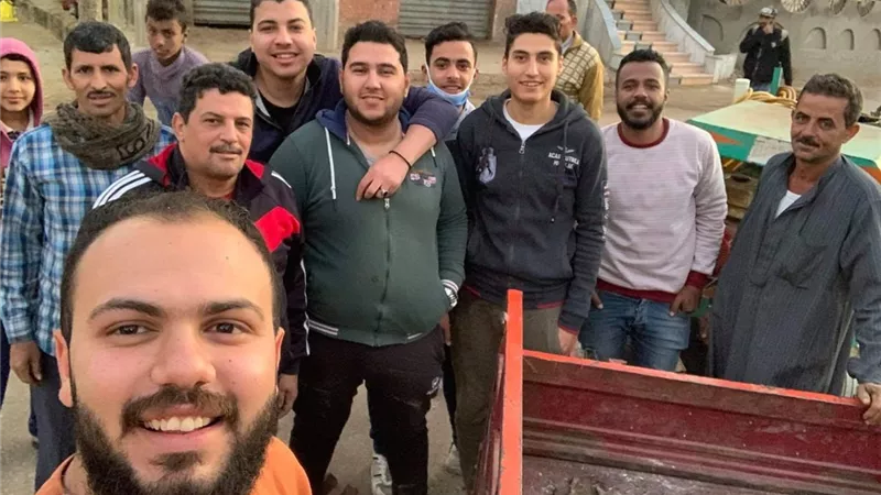 حملة تعقيم وتوزيع الكمامات علي مواطنين كفر منصور بطوخ