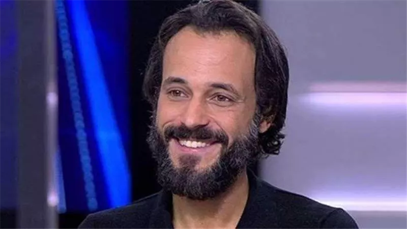 مخرج مسلسل النهاية نكشف ملابسات الحريق الضخم داخل موقع تصوير