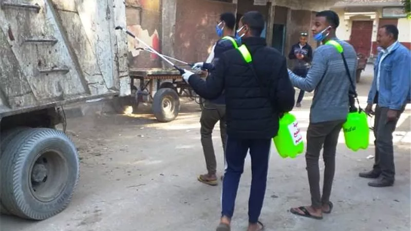 حملات نظافة يومية بحى شمال مدينة الأقصر بالصور