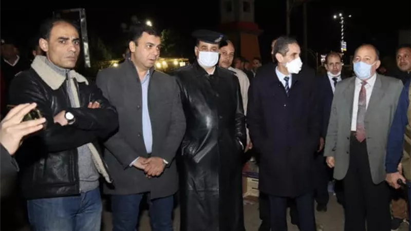 محافظ الغربية ازالة السوق العشوائى وتعقيمه ومنع الباعة الجائلين بالمحطة بكفرالزيات