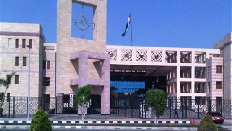 المجتمعات العمرانية تخفض ساعات العمل بأجهزة المدن.. تعرف على المواعيد الجديدة والسبب بالمستندات