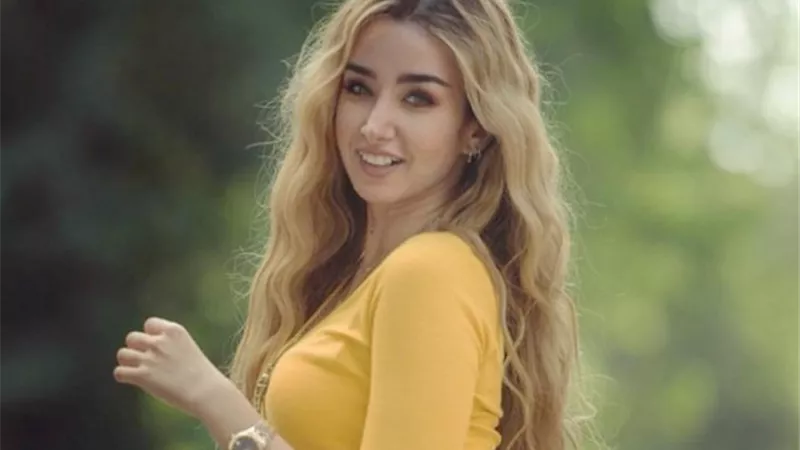 هنا الزاهد توجه رسالة لوالدتها فى عيد الام