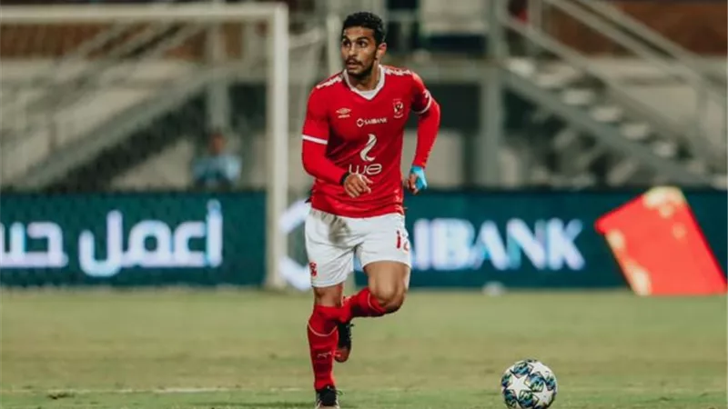أيمن أشرف يكشف الفرق بين فايلر وحسام البدري
