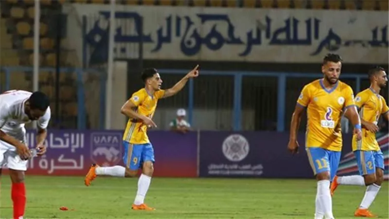 الاتحاد العربي يحدد موعد مباراة الاسماعيلي والرجاء المغربى