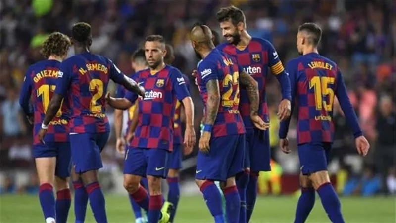 التشكيل الاسوأ في تاريخ برشلونة