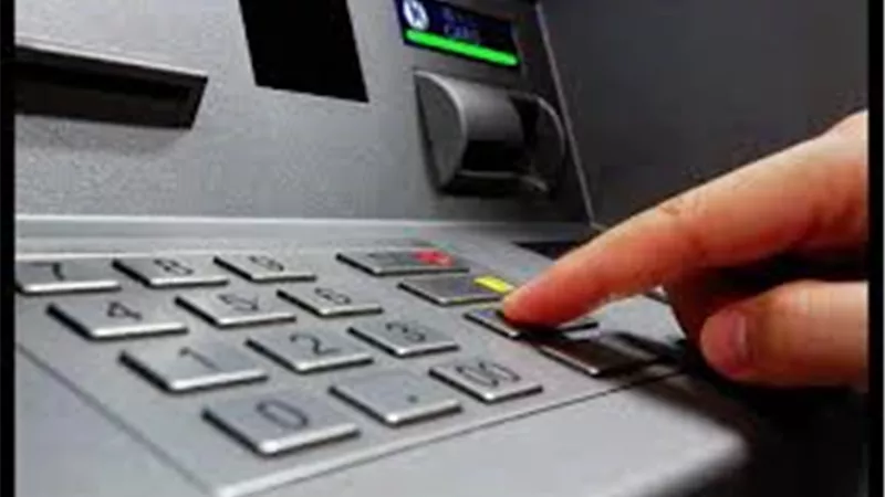 3 نصائح هامة للتعامل الآمن مع ماكينة الصرّاف الآلي للوقاية من كورونا