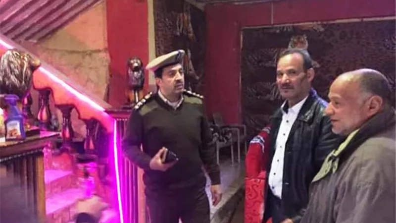 فض فرح ومداهمة كافتريا تعمل بعد مواعيد الغلق بمشتول السوق