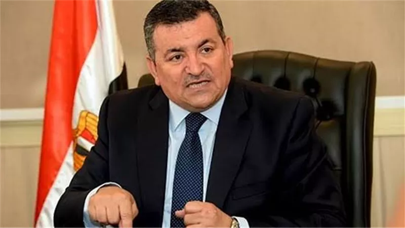 أسامة هيكل: قرار حظر التجول لن يشمل الصحفيين والإعلاميين