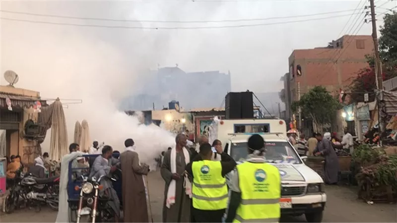 حملة لرش شوارع مركز دراو بالمطهرات للوقاية من كورونا