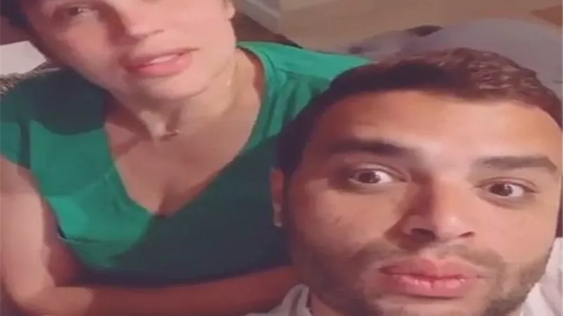 رامى صبرى يشارك جمهوره فيديو طريف مع زوجته فى العزل المنزلى بسبب كورونا
