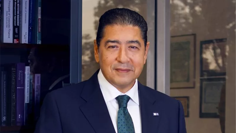 هشام عز العرب يعرب عن خالص تقديره لجميع المؤسسات المصرفية على مساهماتهم في مبادرة تطوير العشوائيات