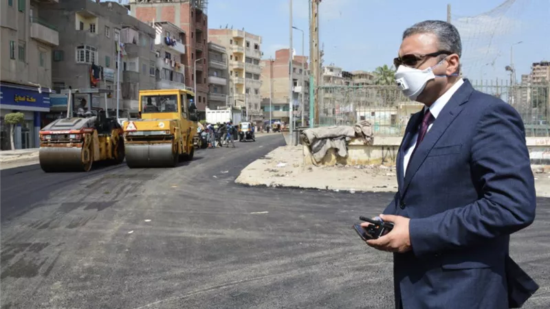 نائب محافظ الغربية يتابع أعمال الرصف فى جولة مفاجئة بمدينة المحلة