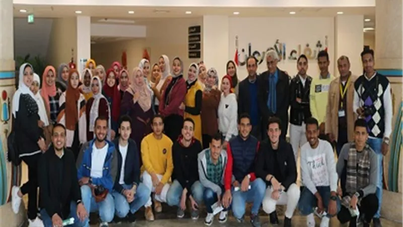أساتذة وطلبة إعلام قنا يدعمون مرضى شفاء الأورمان بالأقصر