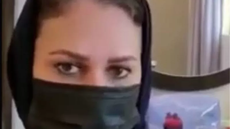 بالفيديو: رسالة مؤثرة من إعلامة سعودية شهيرة مصابة وبناتها بفيروس كورونا