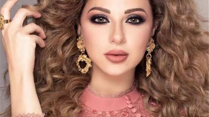 ميريام فارس تمارس الرياضة من داخل الحجر المنزلى