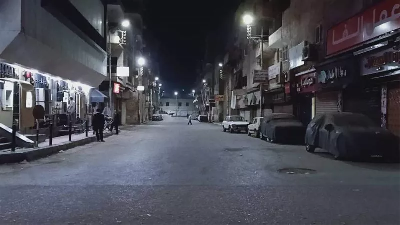 التزام تام فى شوارع قنا بحظر التجول.. بالصور