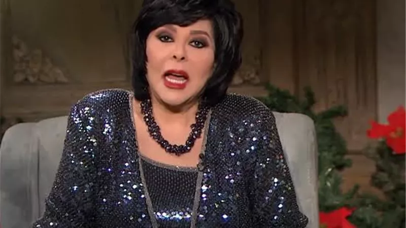 شاهد كيف تقضى الفنانة اسعاد يونس داخل الحجر المنزلى